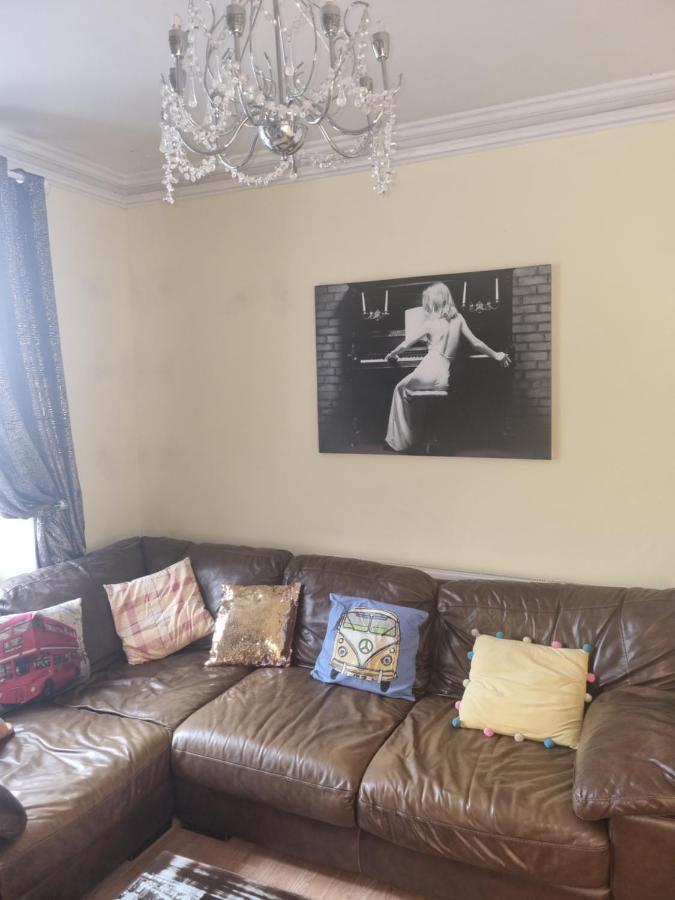 Nanny Bambi'S Highland Hoose Appartement Inverness Buitenkant foto