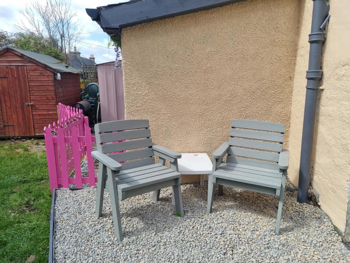 Nanny Bambi'S Highland Hoose Appartement Inverness Buitenkant foto