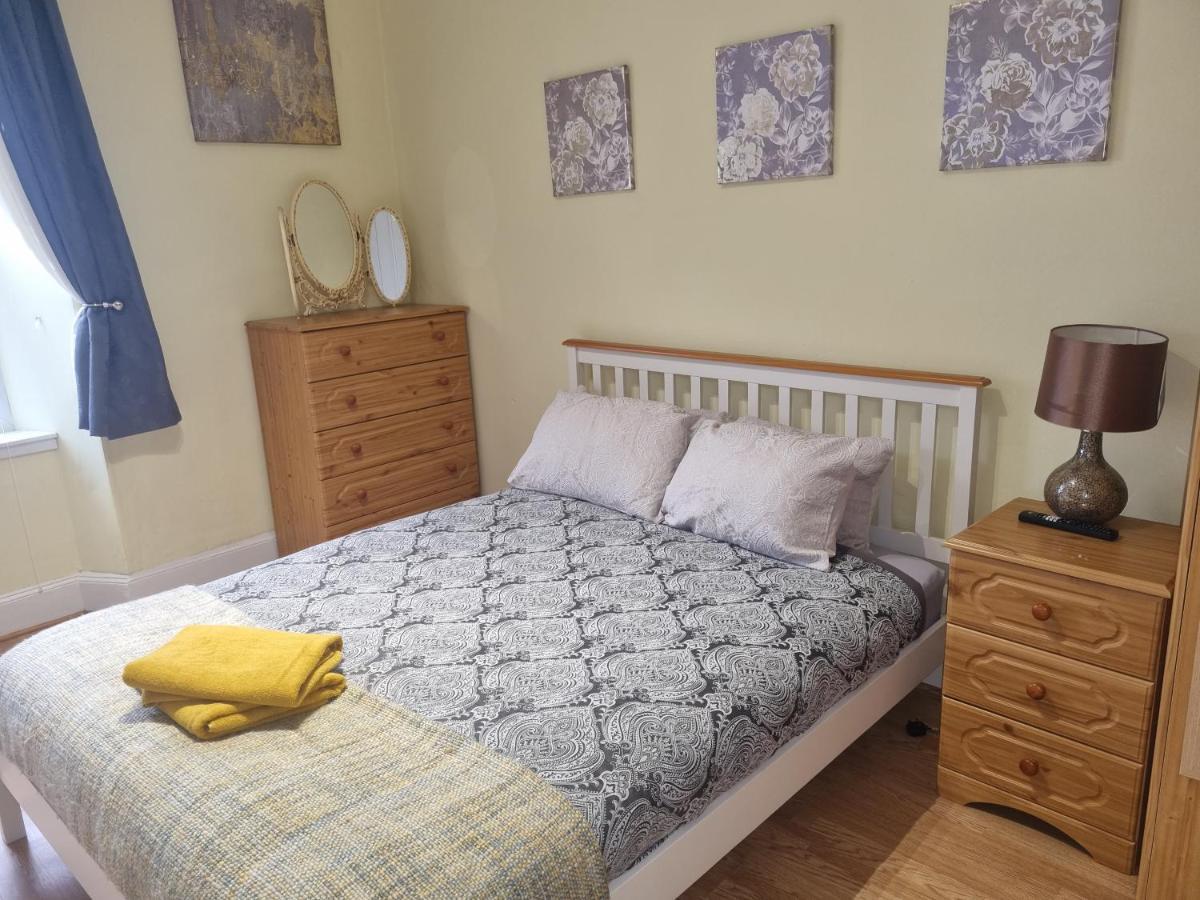 Nanny Bambi'S Highland Hoose Appartement Inverness Buitenkant foto