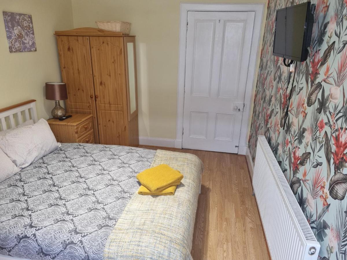 Nanny Bambi'S Highland Hoose Appartement Inverness Buitenkant foto