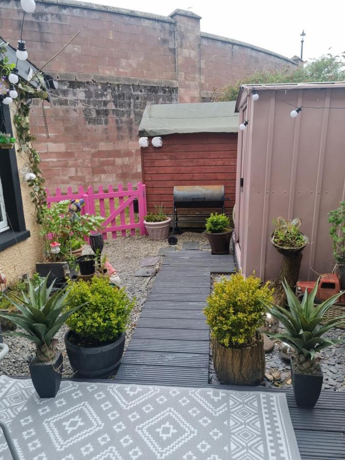 Nanny Bambi'S Highland Hoose Appartement Inverness Buitenkant foto